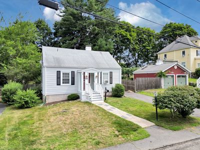 12 Dean Ave