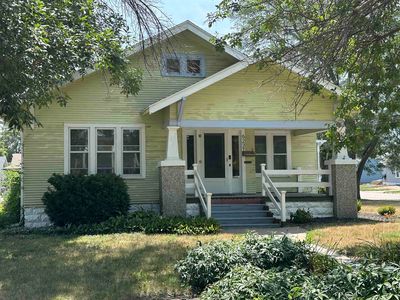 622 W 26th St