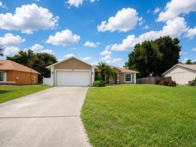 Property at 491 SE STARFLOWER Avenue, Port Saint Lucie, FL