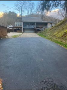 Property at 41 Woodland Est, Paintsville, KY