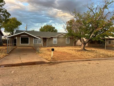 4710 Edgemont Dr