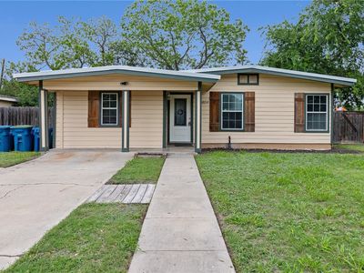 Property at 1804 N McKinley St, Beeville, TX