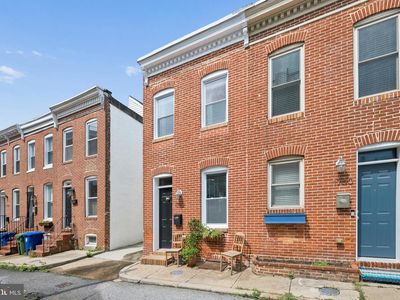 1702 William St