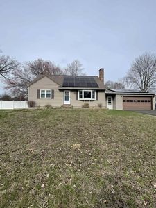 41 Monroe Rd