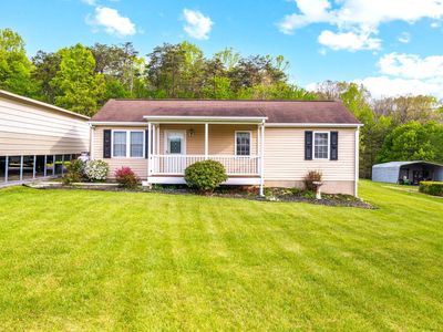 744 Russell Woods Dr
