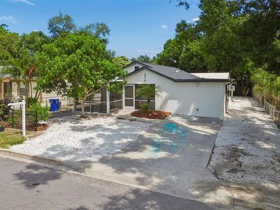 2216 12th Ave W