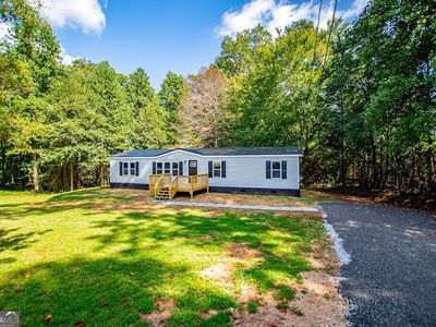 61 Crest Rd