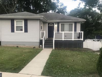 17 Willowdale Ave