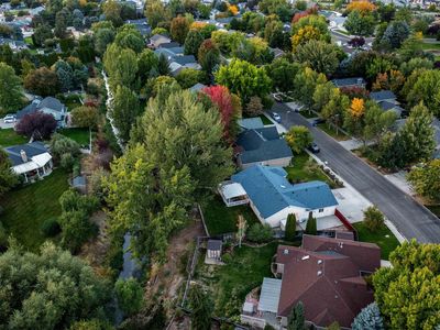 221 S Silverwood Way