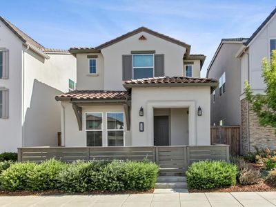 2352 Bronze Star Way