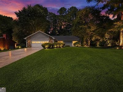 4285 Reef Rd