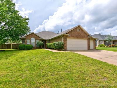 10716 S 83rd East Ave