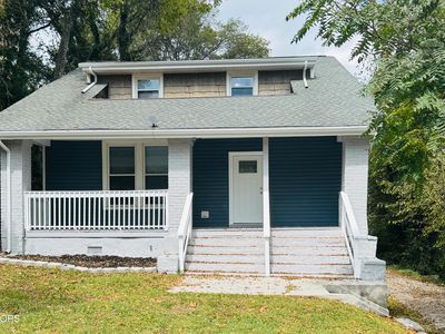 Property at 2027 Dandridge Ave, Knoxville, TN