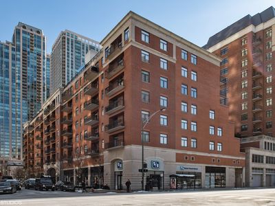 33 W Huron St APT 311