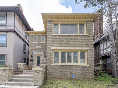 2337 Parkwood Ave