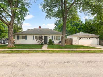 528 W Crystal St