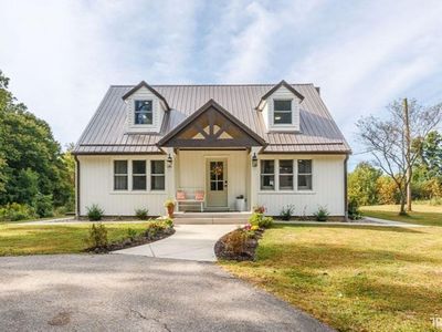 3270 Freedom Rd