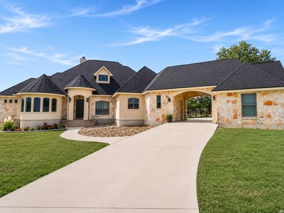 105 N Abrego Crossing