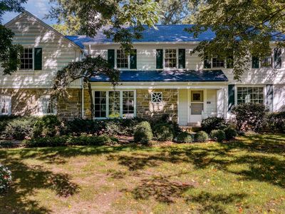 Property at 20975 S Woodland Rd, Shaker heights, OH