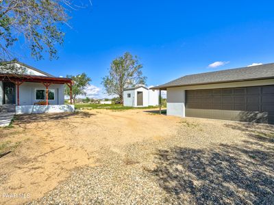 826 W Road 2 S