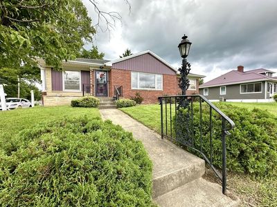 306 W Main St