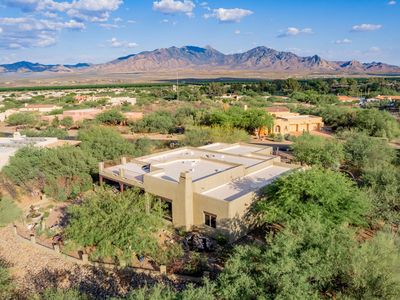 806 W Placita Quieta