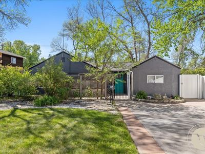 1240 Parkhill Dr