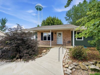Property at 49 Lloyd Dr, North Lewisburg, OH