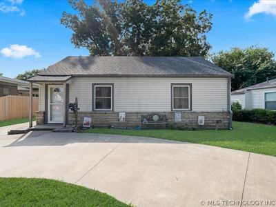 2131 S Oswego Ave