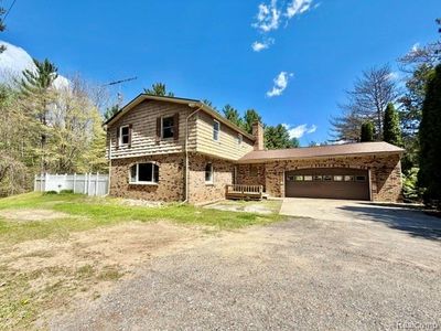 6087 Cyclone Rd