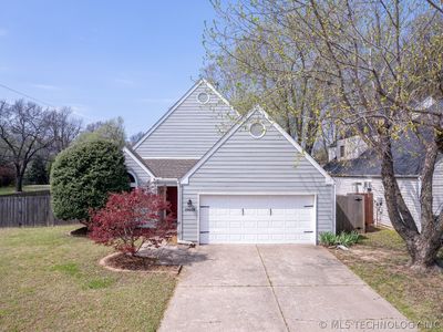 10018 S Maplewood Ave