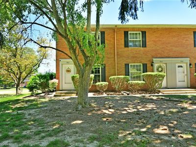 701 Lakeview Dr