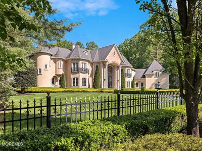 12 Raintree Court