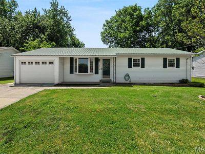 349 N West Ln