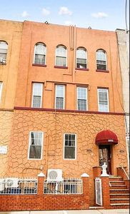 550 Hart Street