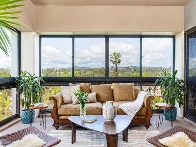 10445 Wilshire Blvd APT 604