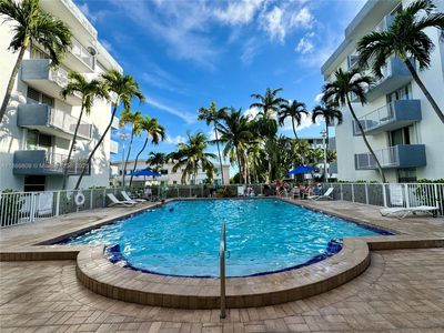 1801 S Treasure Dr APT 109