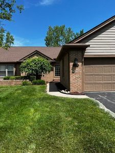 4853 Lone Oak Ct #11