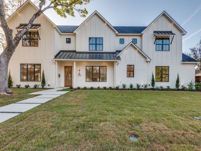 3838 Princess Ln