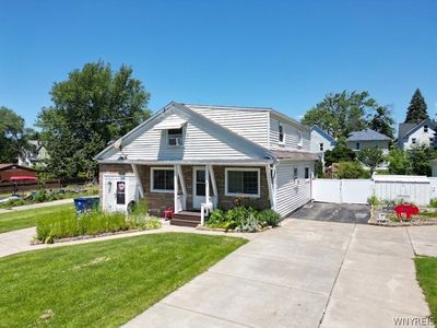 102 Dorrance Ave