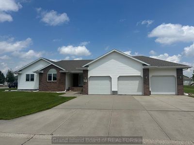 4042 Sandalwood Dr