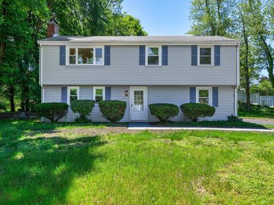 181 E Main St