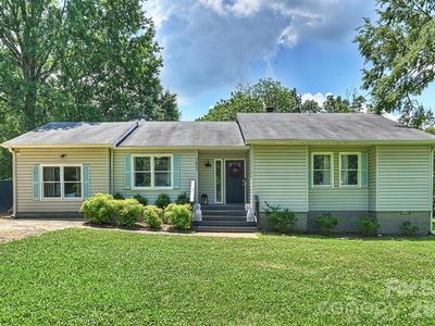 1621 Brook Dr