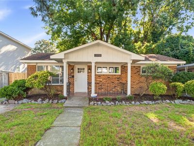 2713 Roanoke Ave