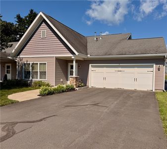 3 Roberts Way