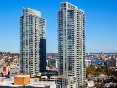 583 Battery Street UNIT 3202N