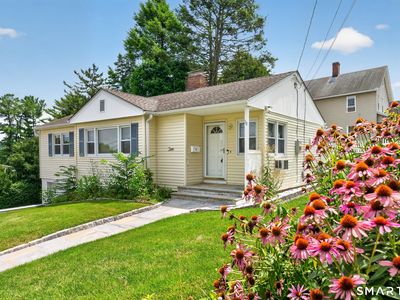 10 Seeley Street