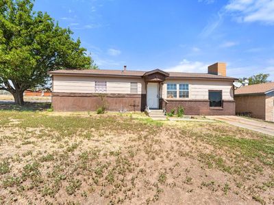 Property at 701 E 15th Ave, Pampa, TX