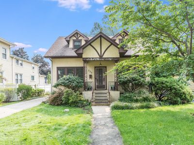 Property at 225 S Pick Ave, Elmhurst, IL