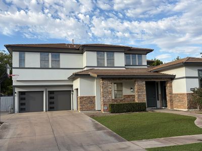 3125 E LINDA Lane